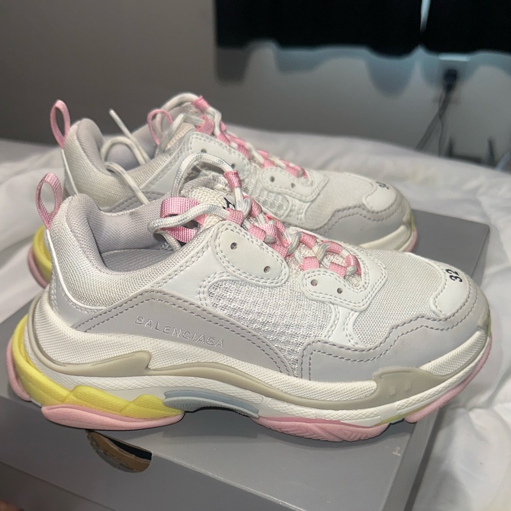 Girls Balenciaga Triple S Sneaker